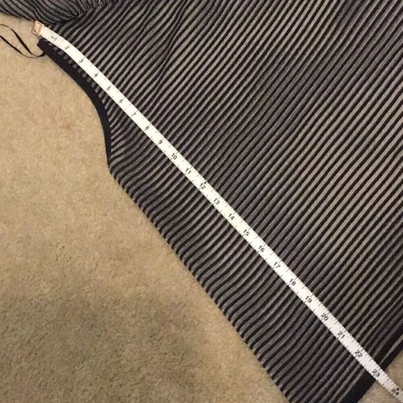 Club Monaco Top Off Shoulder Sheer Stripe Blouse Size S - Picture 12 of 14